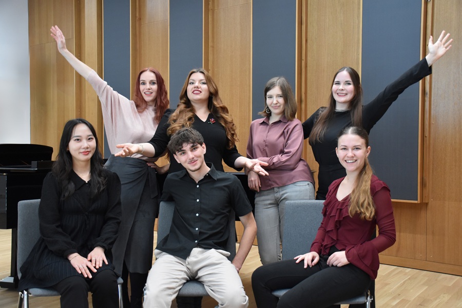 Foto: Die Sänger*innen der JHP gastieren am 13. November im ORF-Landesstudio. © JHP