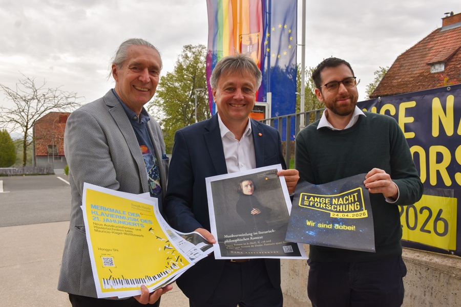 Foto: Freuen sich auf die “Lange Nacht der Forschung: JHP-Rektor Gerhard Krammer, JHP-Geschäftsführer Michael Gerbavsits, Koordinator Alexander Gangoly-Madl © JHP